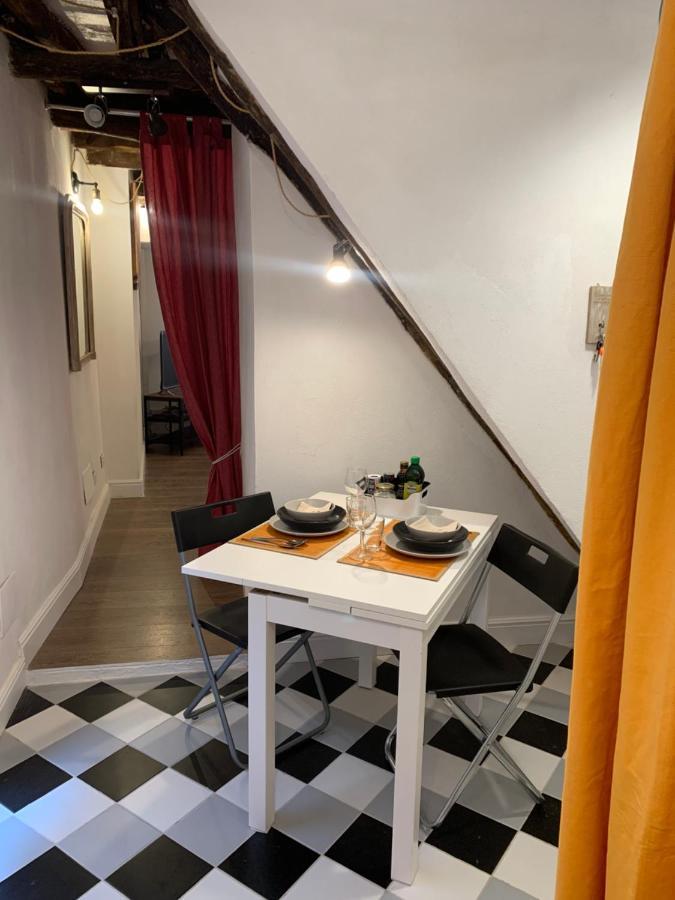 Casa Cimella, Un Nido Nel Cuore Del Porto Antico Cod Citra 010025-Lt-2629 Genoa Bagian luar foto